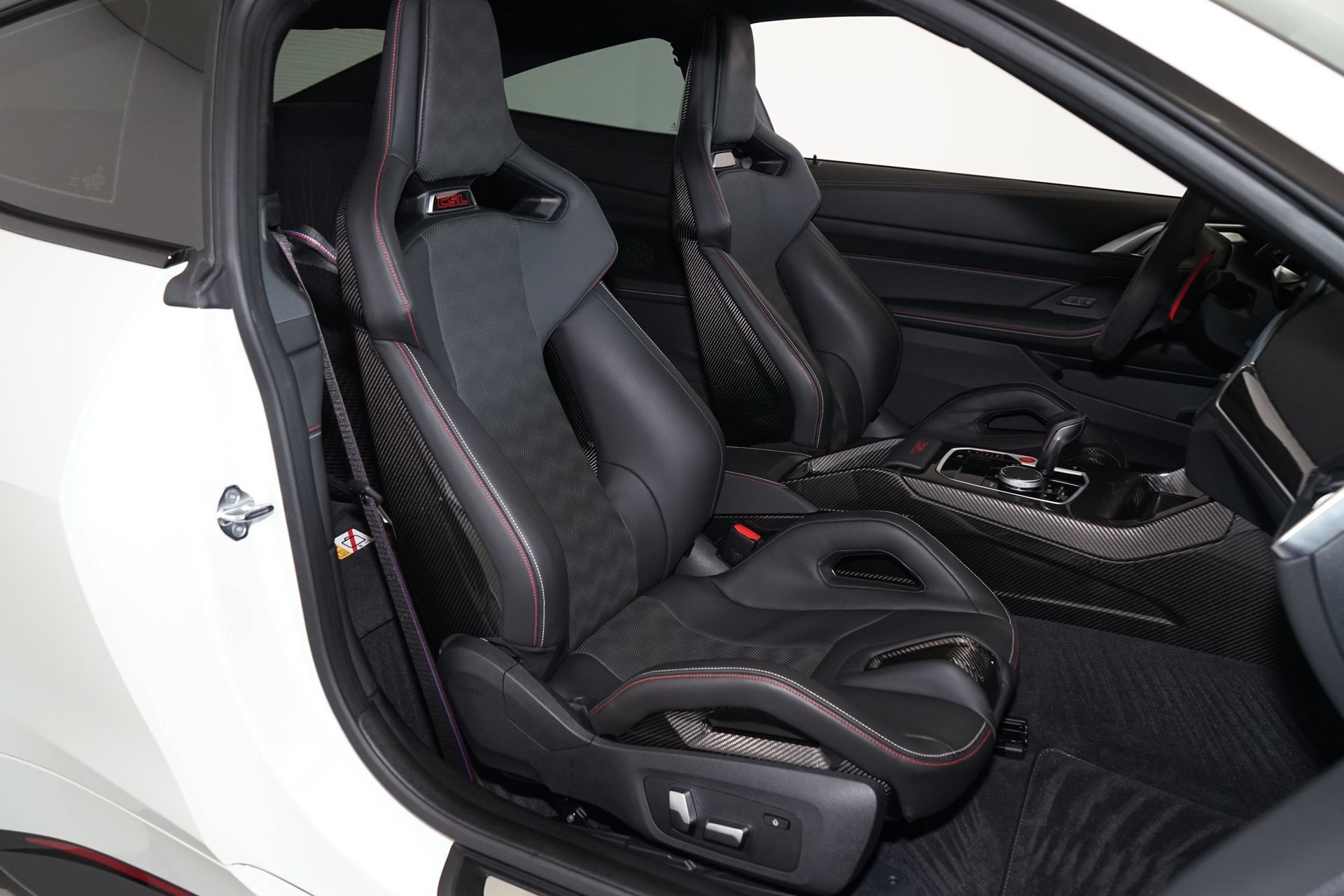 Used 2023 BMW M4 CSL RWD image 18