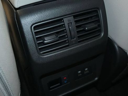 Used 2023 Nissan Rogue SL w/ SL Premium Package FWD image 25