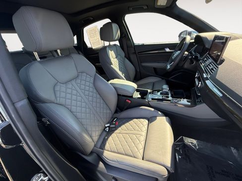 Used 2023 Audi SQ5 Premium Plus w/ Premium Plus Package image 19