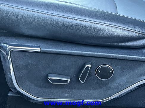 Certified 2022 Ford F150 Lightning Lariat image 22