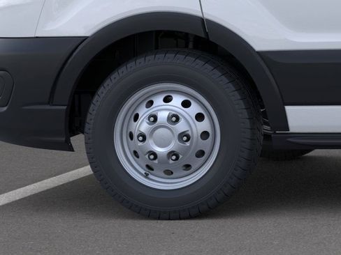 New 2026 Ford Transit 250 148 Medium Roof Extended AWD image 19