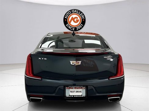 Used 2019 Cadillac XTS Luxury image 6
