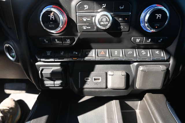 Used 2023 GMC Sierra 2500 Denali w/ Denali Ultimate Package AWD/4WD image 41