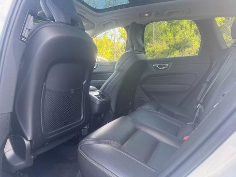 Used 2023 Volvo XC60 B5 Ultimate w/ Climate Package AWD/4WD image 12