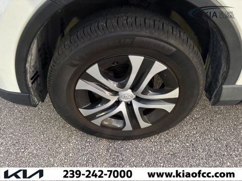 Used 2018 Toyota RAV4 LE image 10