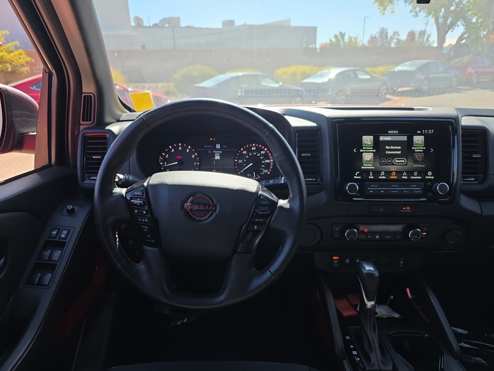 Used 2022 Nissan Frontier Pro-X RWD image 9