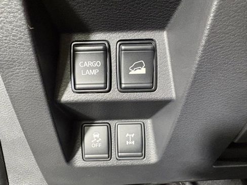 Used 2023 Nissan Frontier PRO-4X w/ Pro-4X Premium Package image 23