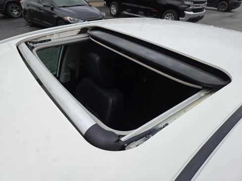 Used 2016 Toyota Corolla S FWD image 3