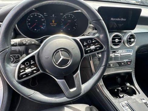 Used 2022 Mercedes-Benz GLC 300 image 28