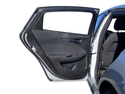 Used 2021 Chevrolet Malibu LT image 30