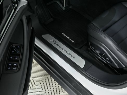 New 2025 Porsche Panamera image 7