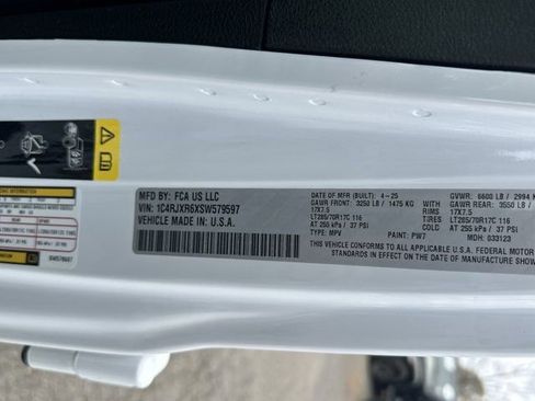 Certified 2025 Jeep Wrangler Unlimited Rubicon 4xe w/ Convenience Group image 30