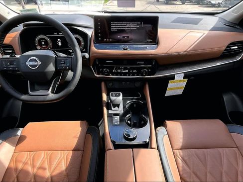 New 2026 Nissan Rogue Platinum w/ Platinum Premium Package image 5