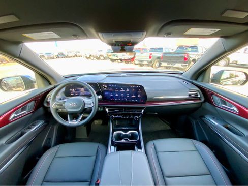 New 2026 Chevrolet Traverse Z71 w/ Driver Confidence Package image 36