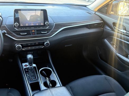 Certified 2024 Nissan Altima 2.5 SV image 15