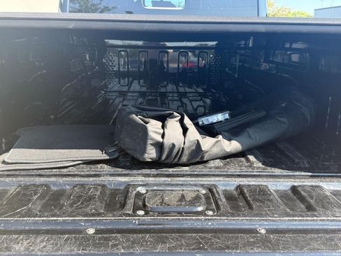 Used 2021 Jeep Gladiator Overland w/ Uconnect 4C Nav & Sound Group AWD/4WD image 5