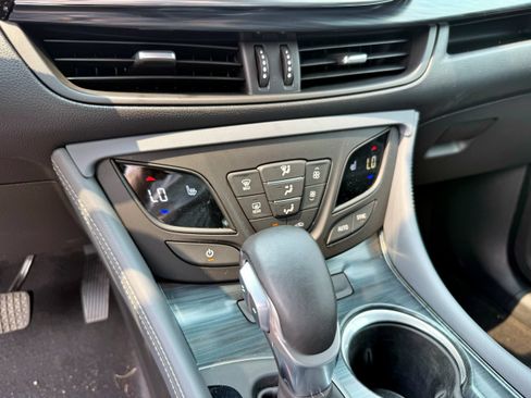 Used 2019 Buick Envision Essence AWD/4WD image 17