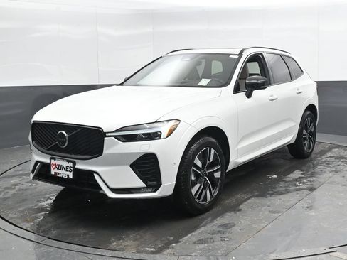 New 2026 Volvo XC60 B5 Plus w/ Protection Package Premier AWD/4WD image 5