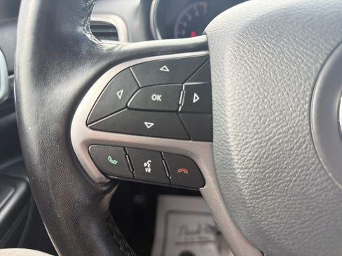 Used 2020 Jeep Grand Cherokee Altitude image 18