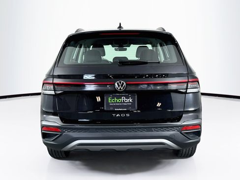 Used 2025 Volkswagen Taos S FWD image 7