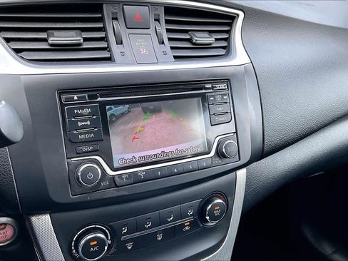 Used 2015 Nissan Sentra SR FWD image 28