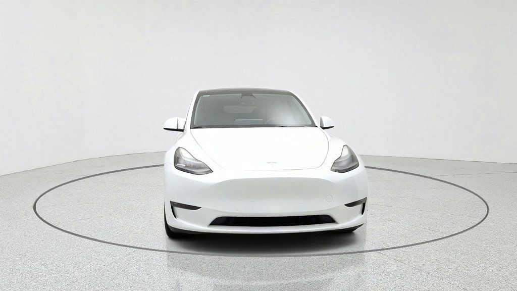 Used 2022 Tesla Model Y Performance AWD/4WD image 2