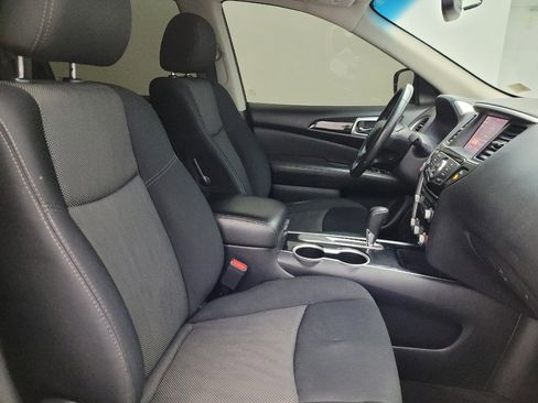 Used 2018 Nissan Pathfinder SV w/ Cargo Package image 21
