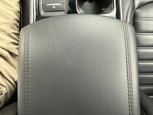 Used 2020 Ford Edge SEL AWD/4WD image 28