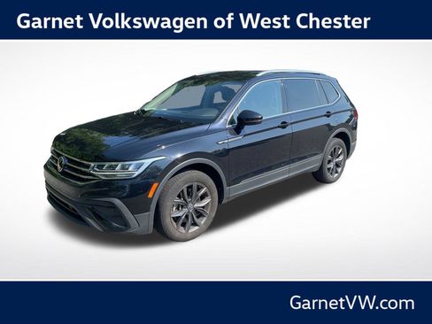 Used 2022 Volkswagen Tiguan SE AWD/4WD image 1