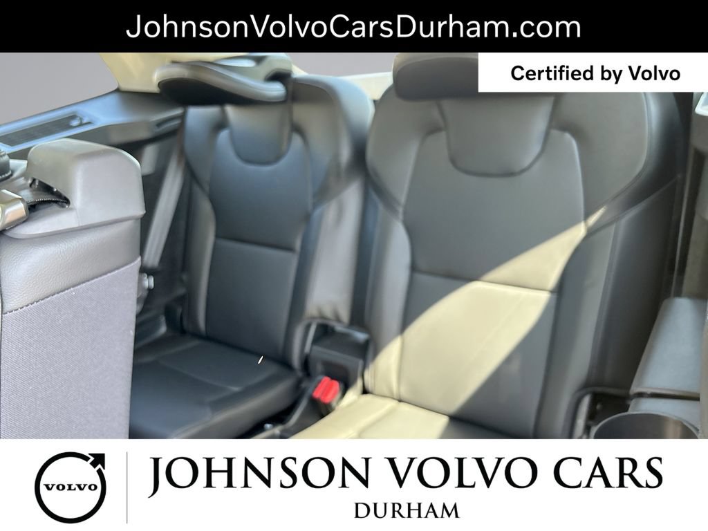 Used 2025 Volvo XC90 B5 Core AWD/4WD image 28