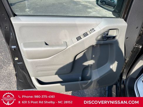 Certified 2021 Nissan Frontier SV RWD image 14