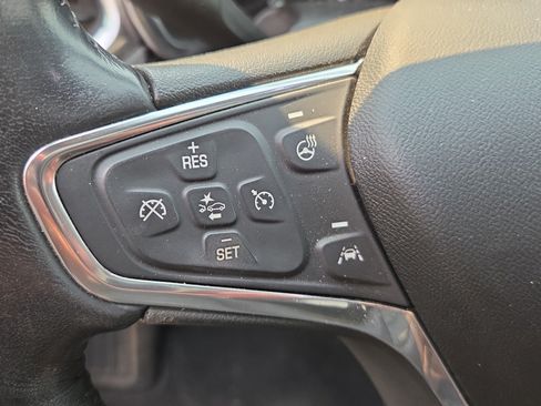 Used 2021 Chevrolet Equinox Premier AWD/4WD image 21