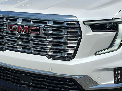 Used 2024 GMC Acadia Denali w/ Super Cruise Package AWD/4WD image 9
