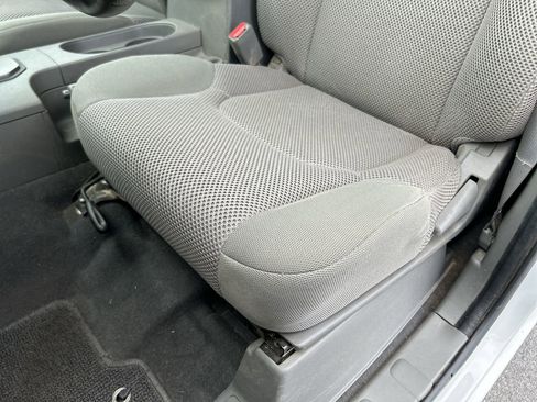 Used 2020 Nissan Frontier SV AWD/4WD image 23