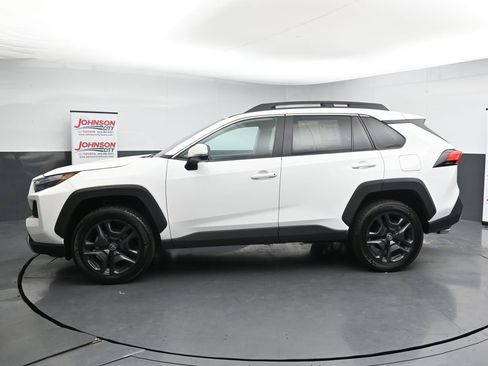 Used 2024 Toyota RAV4 Adventure AWD/4WD image 5