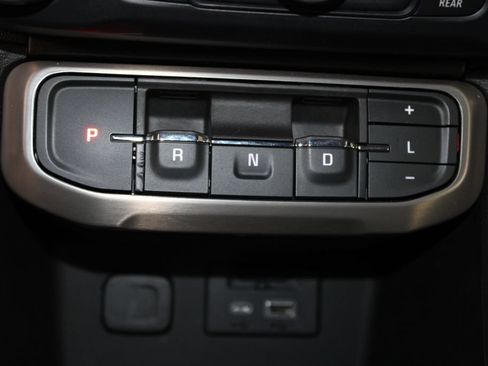 Used 2021 GMC Acadia Denali w/ Denali Technology Package FWD image 44