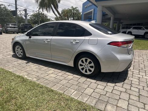 Used 2024 Toyota Corolla LE FWD image 33