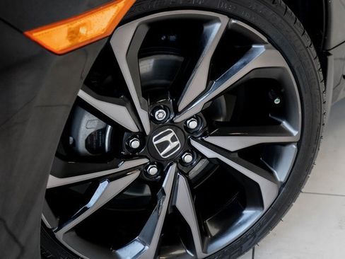 Used 2020 Honda Civic Sport image 2