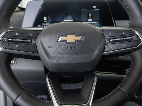 Used 2026 Chevrolet Equinox LT FWD image 21