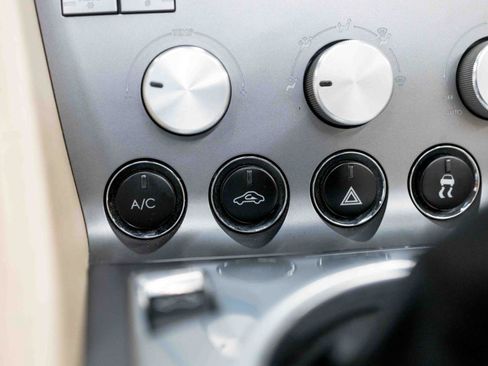 Used 2006 Aston Martin DB9 Volante RWD image 63