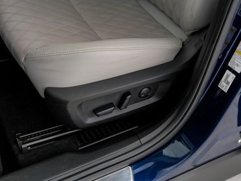 Used 2023 Mitsubishi Outlander SEL Black Edition image 37