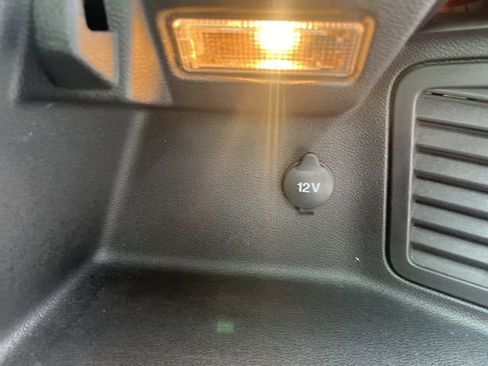 Used 2018 Ford C-MAX Titanium w/ Equipment Group 301A image 13