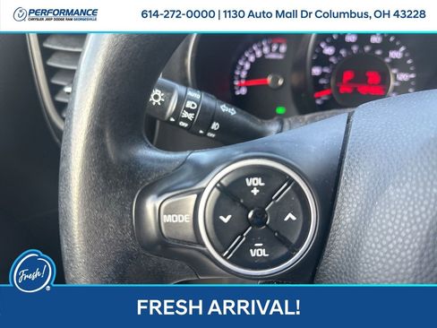 Used 2015 Kia Soul image 25