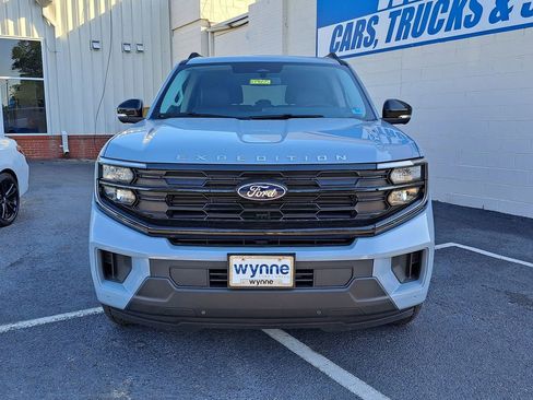 New 2026 Ford Expedition Max Active AWD/4WD image 2