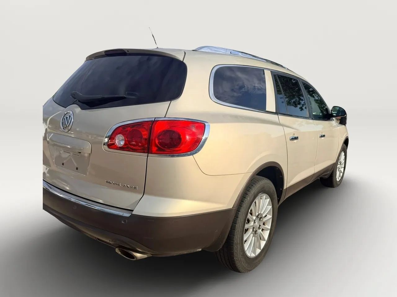 Used 2012 Buick Enclave Leather FWD image 9