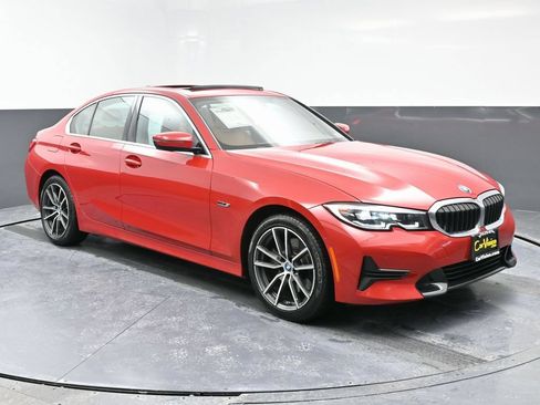 Used 2022 BMW 330e xDrive w/ Convenience Package AWD/4WD image 6