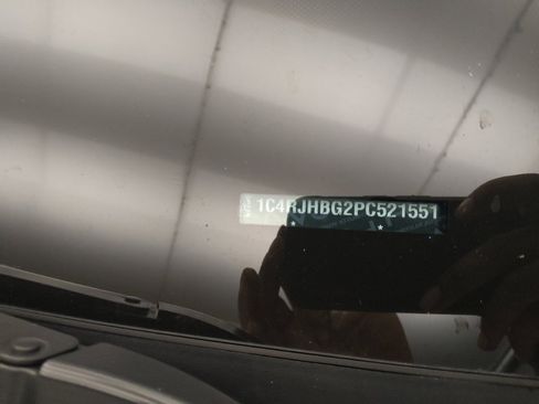 Used 2023 Jeep Grand Cherokee Limited image 33