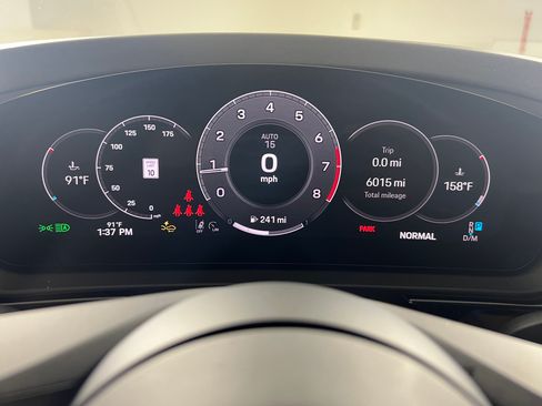 Certified 2025 Porsche Cayenne AWD/4WD image 18