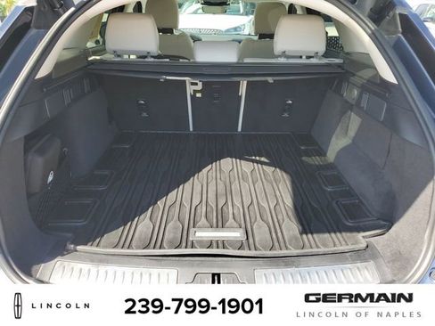 Used 2023 Land Rover Range Rover Velar R-Dynamic S image 22