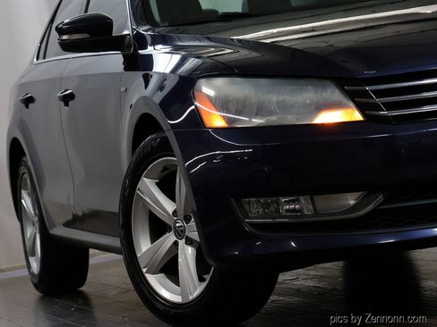 Used 2015 Volkswagen Passat 1.8T Limited Edition image 4